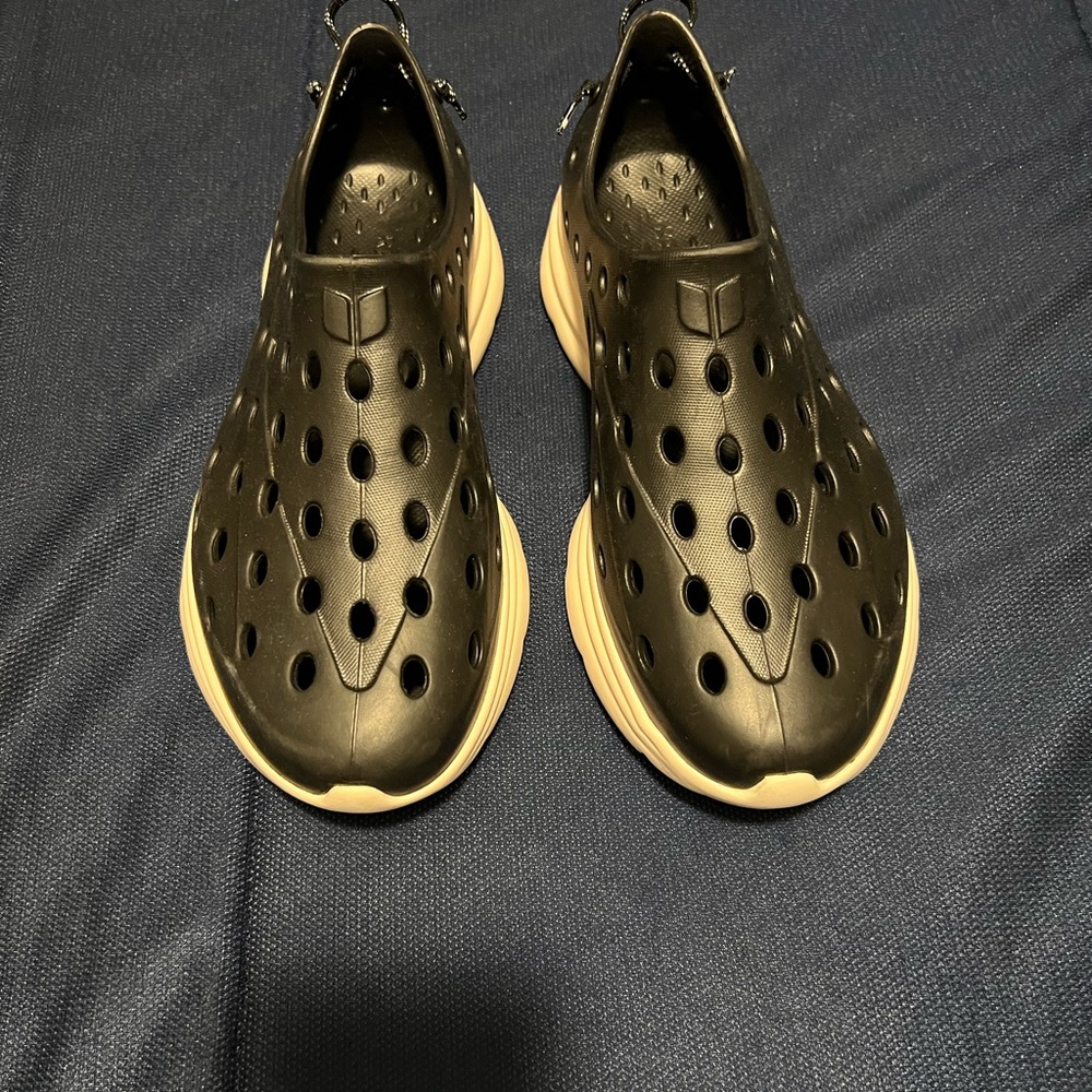 Kane active recovery footwear